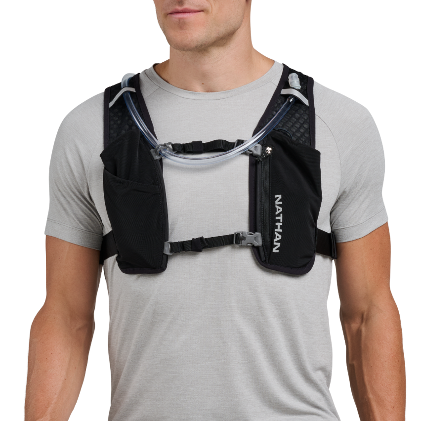Nathan Laufrucksack QuickStart inkl. Trinkblase (1.5L) schwarz
