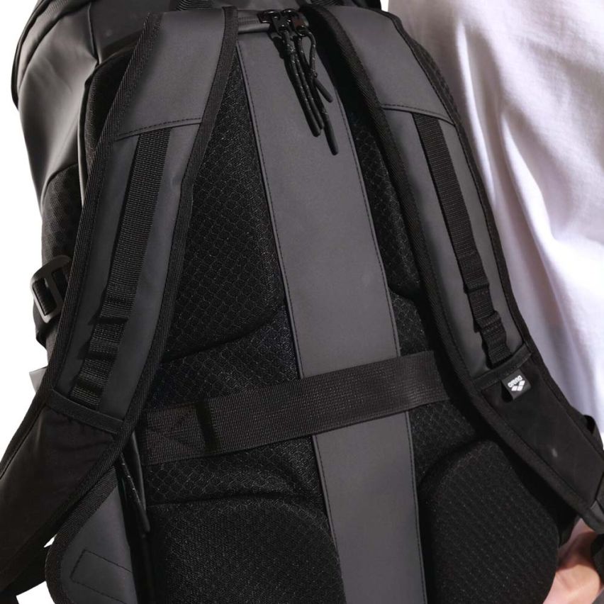 Arena Rucksack ULIXES black (42L)